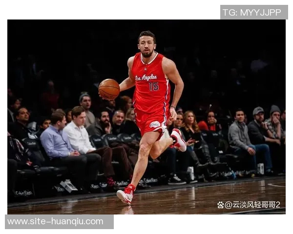 哈克斯盛赞约维奇潜力无限称其为球队带来全新战术活力